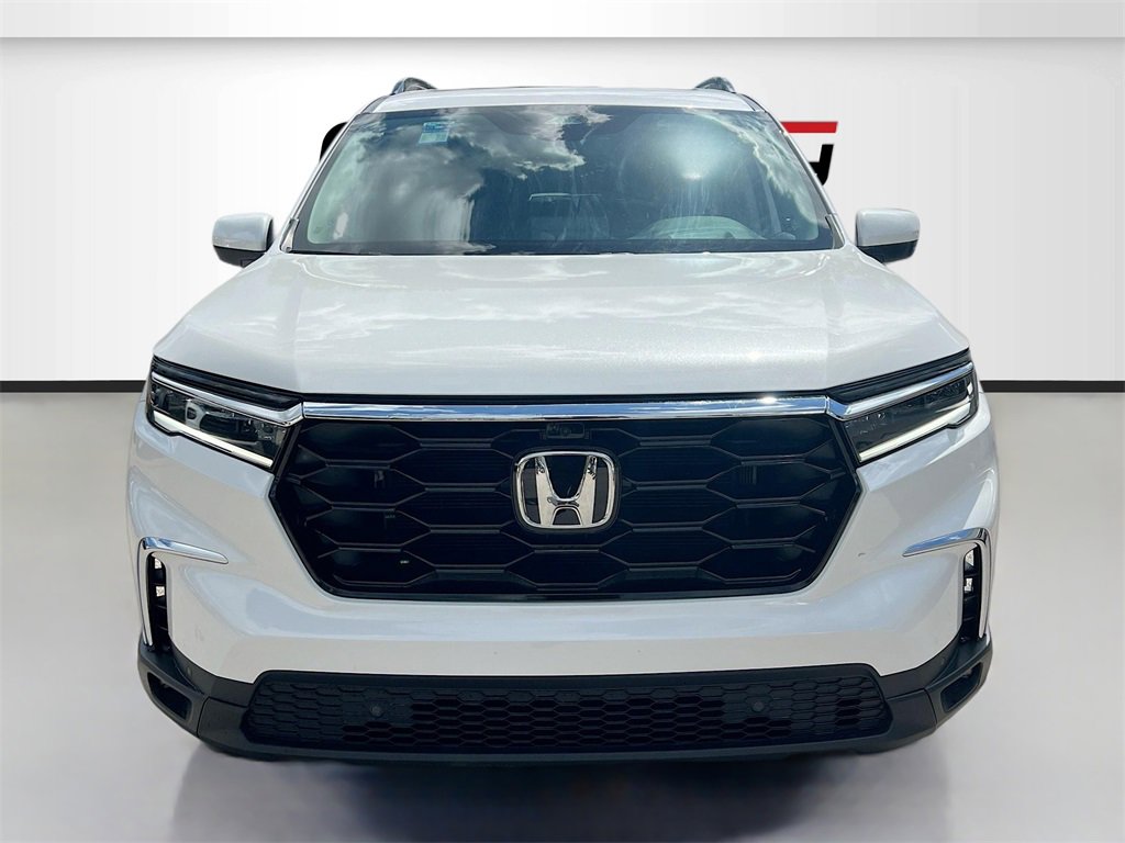 Used 2024 Honda Pilot Elite image 2