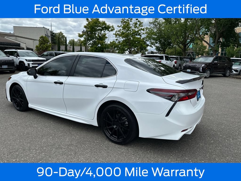 Used 2023 Toyota Camry SE FWD image 5