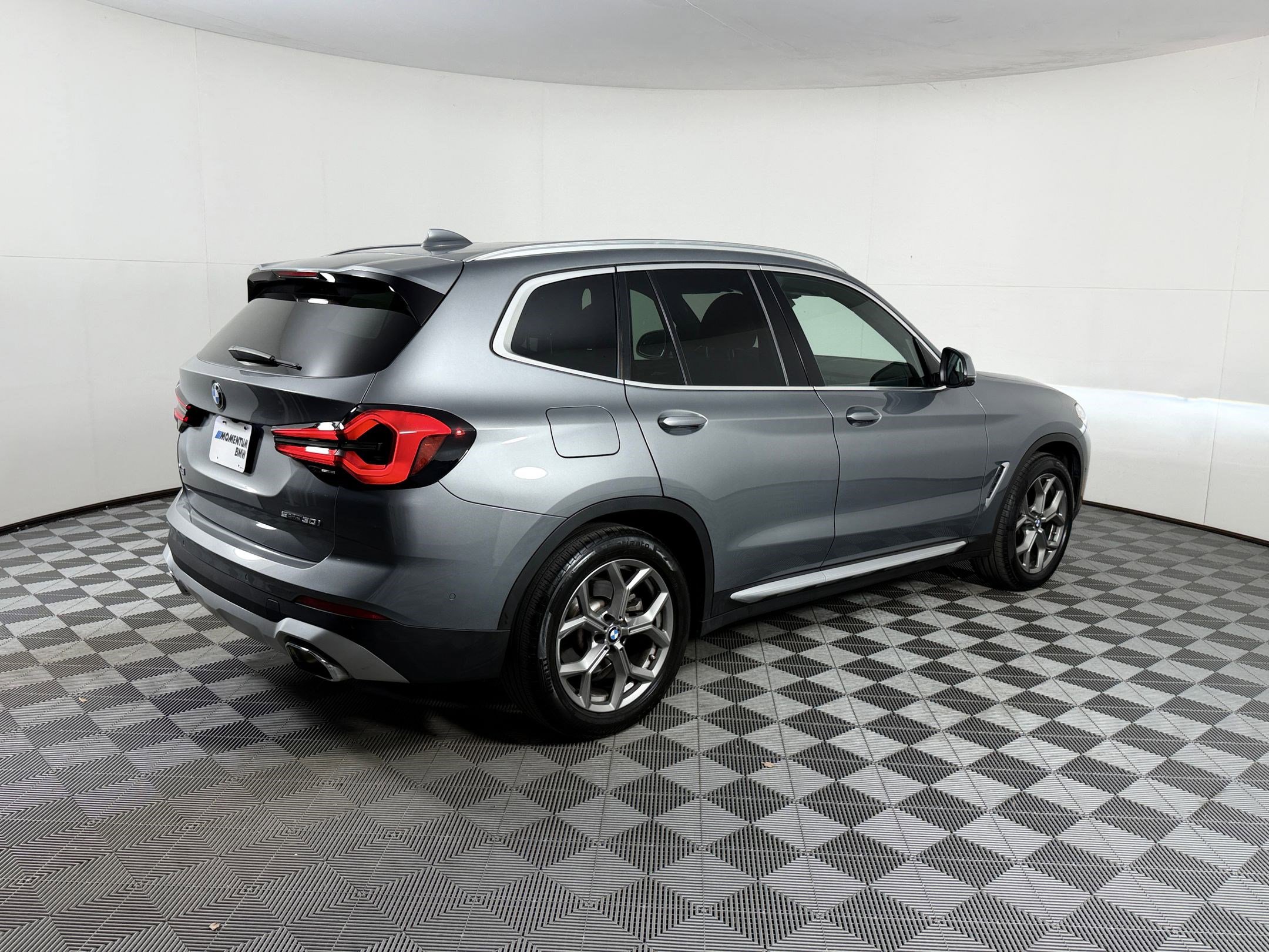 Certified 2023 BMW X3 sDrive30i w/ Premium Package RWD image 9