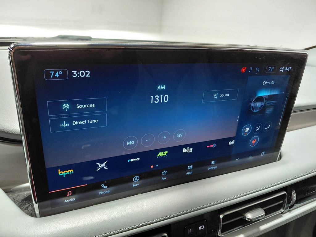 Used 2022 Lincoln Nautilus Reserve w/ Equipment Group 201A AWD/4WD image 34