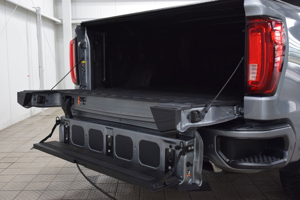 Used 2023 GMC Sierra 1500 Denali w/ Technology Package AWD/4WD image 26