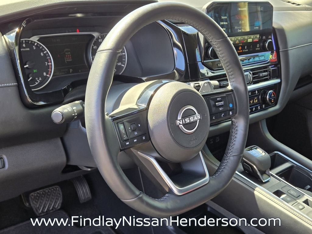 Used 2025 Nissan Pathfinder SL FWD image 23