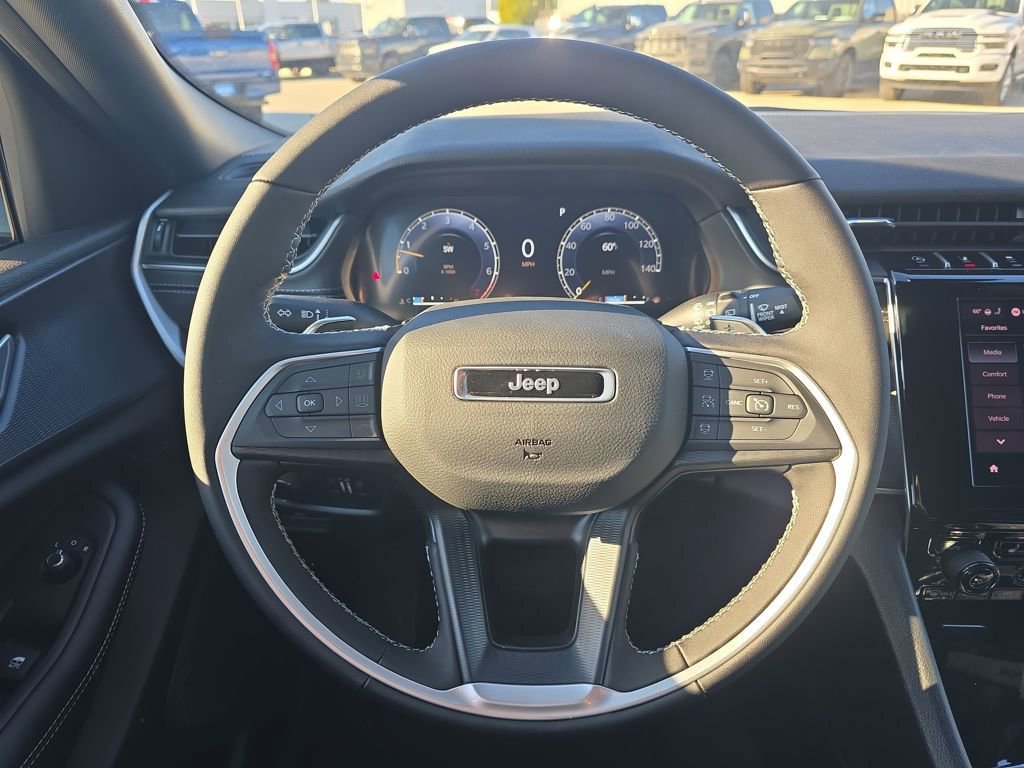 New 2025 Jeep Grand Cherokee 4WD image 14