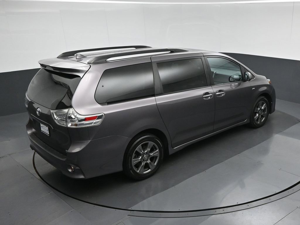 Used 2020 Toyota Sienna SE Premium image 74