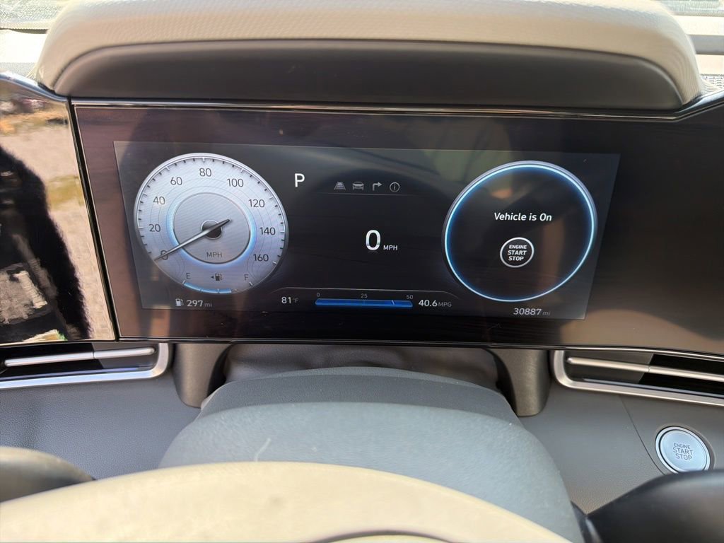 Used 2025 Hyundai Elantra SEL image 5