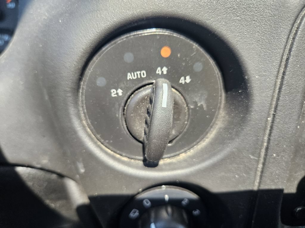 Used 2009 Chevrolet TrailBlazer LT w/ Sun And Sound Package AWD/4WD image 27