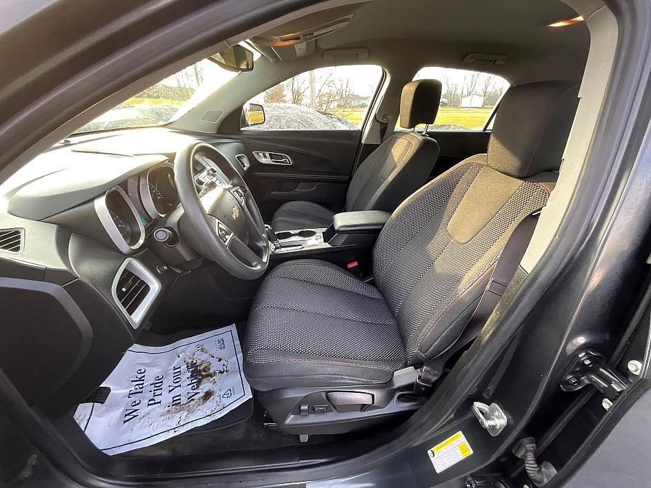 Used 2017 Chevrolet Equinox LS image 14