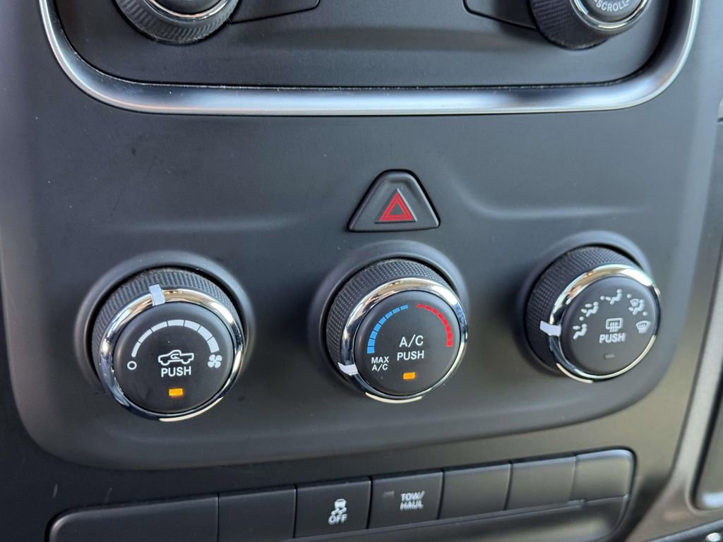 Used 2018 RAM 1500 Express w/ Express Value Package AWD/4WD image 25
