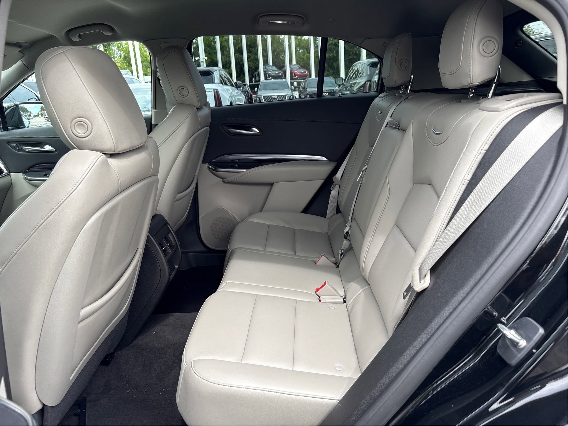 Certified 2023 Cadillac XT4 Luxury image 12