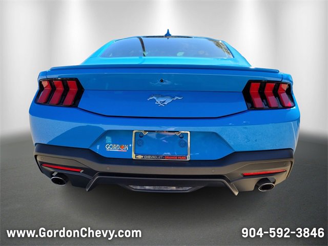 Used 2024 Ford Mustang Premium image 4