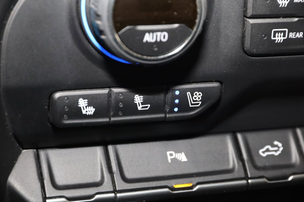 Used 2022 Chevrolet Silverado 2500 LTZ w/ LTZ Plus Package image 8
