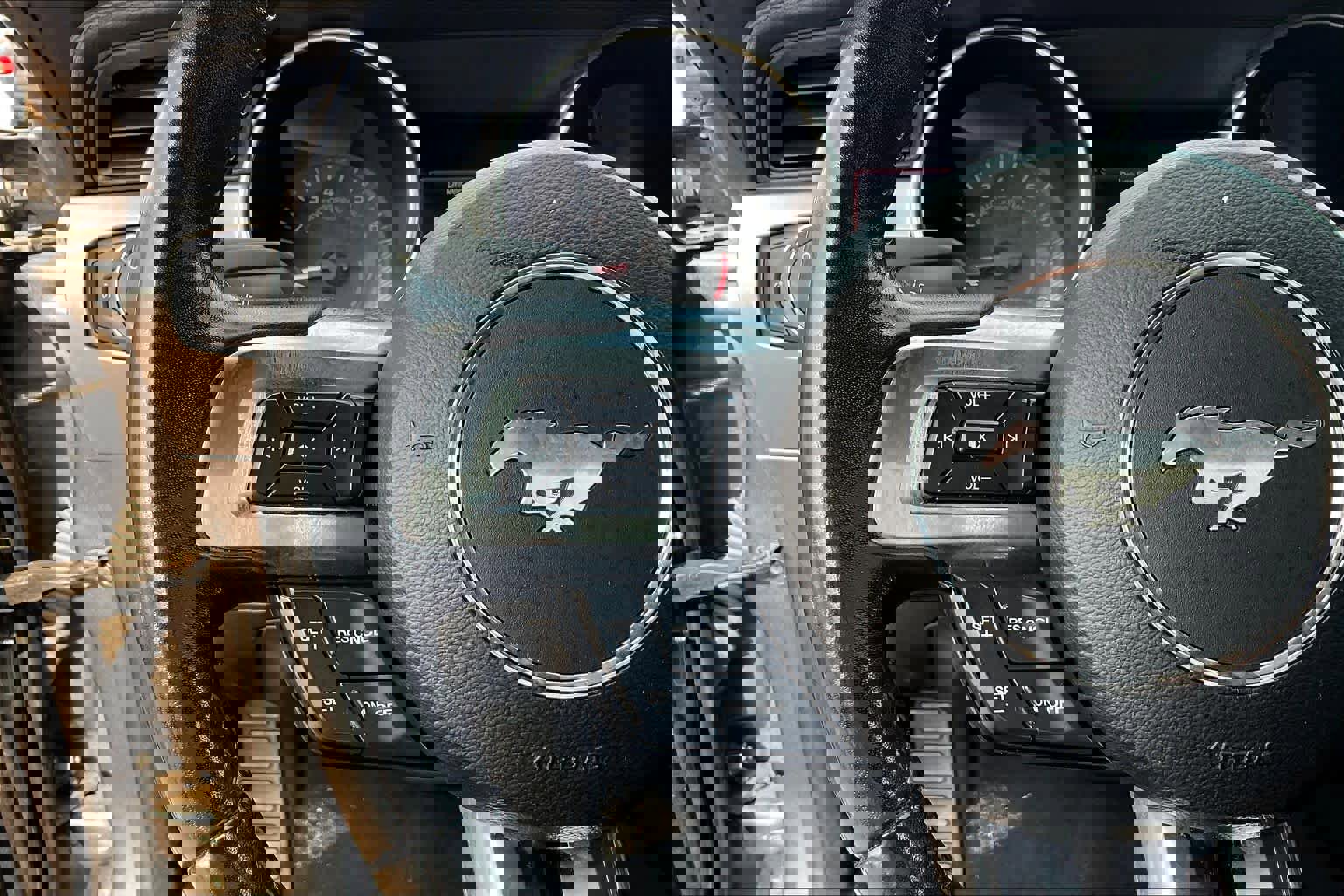 Used 2022 Ford Mustang Premium image 19