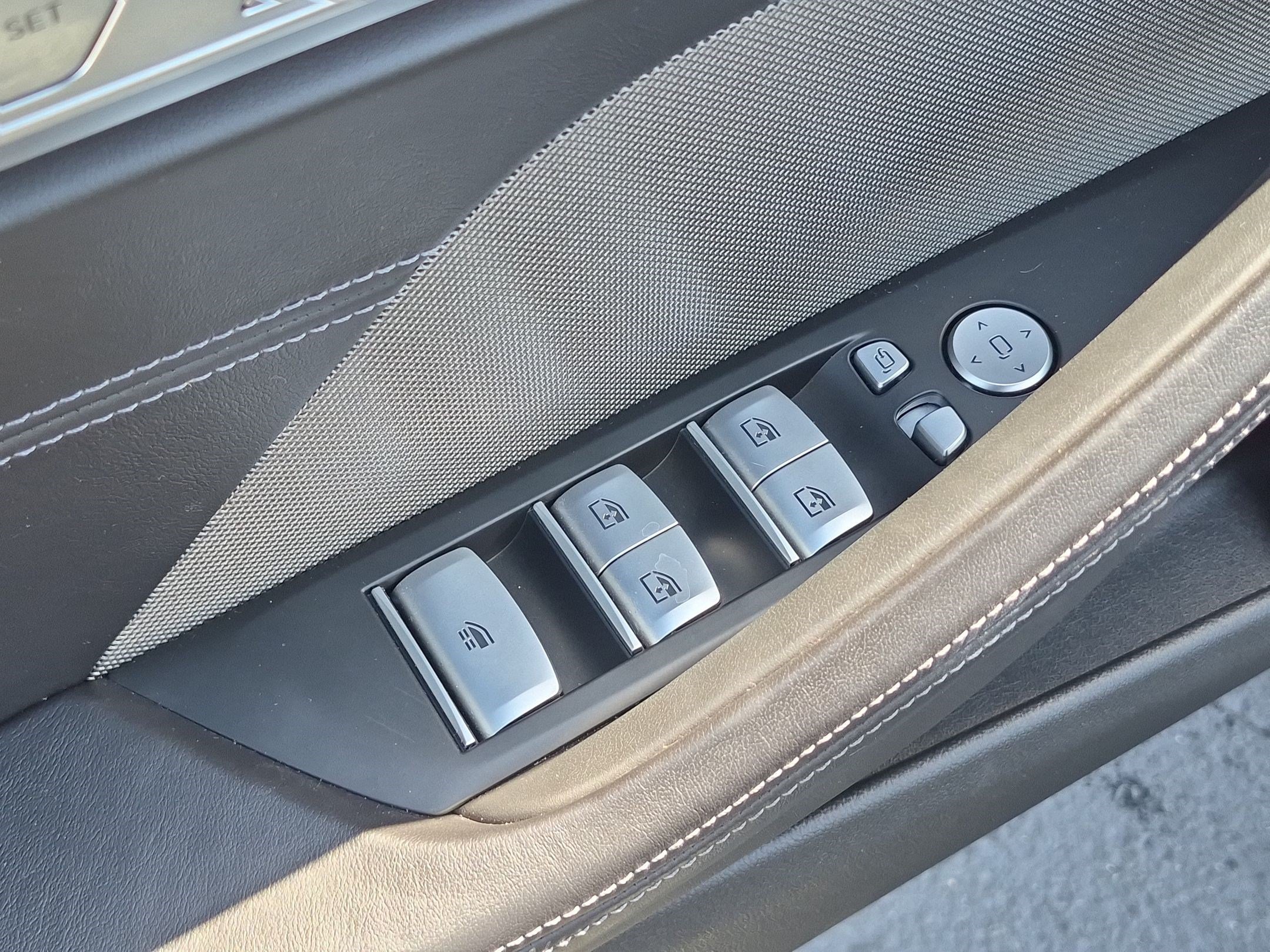 Used 2023 BMW M8 Competition AWD/4WD image 15