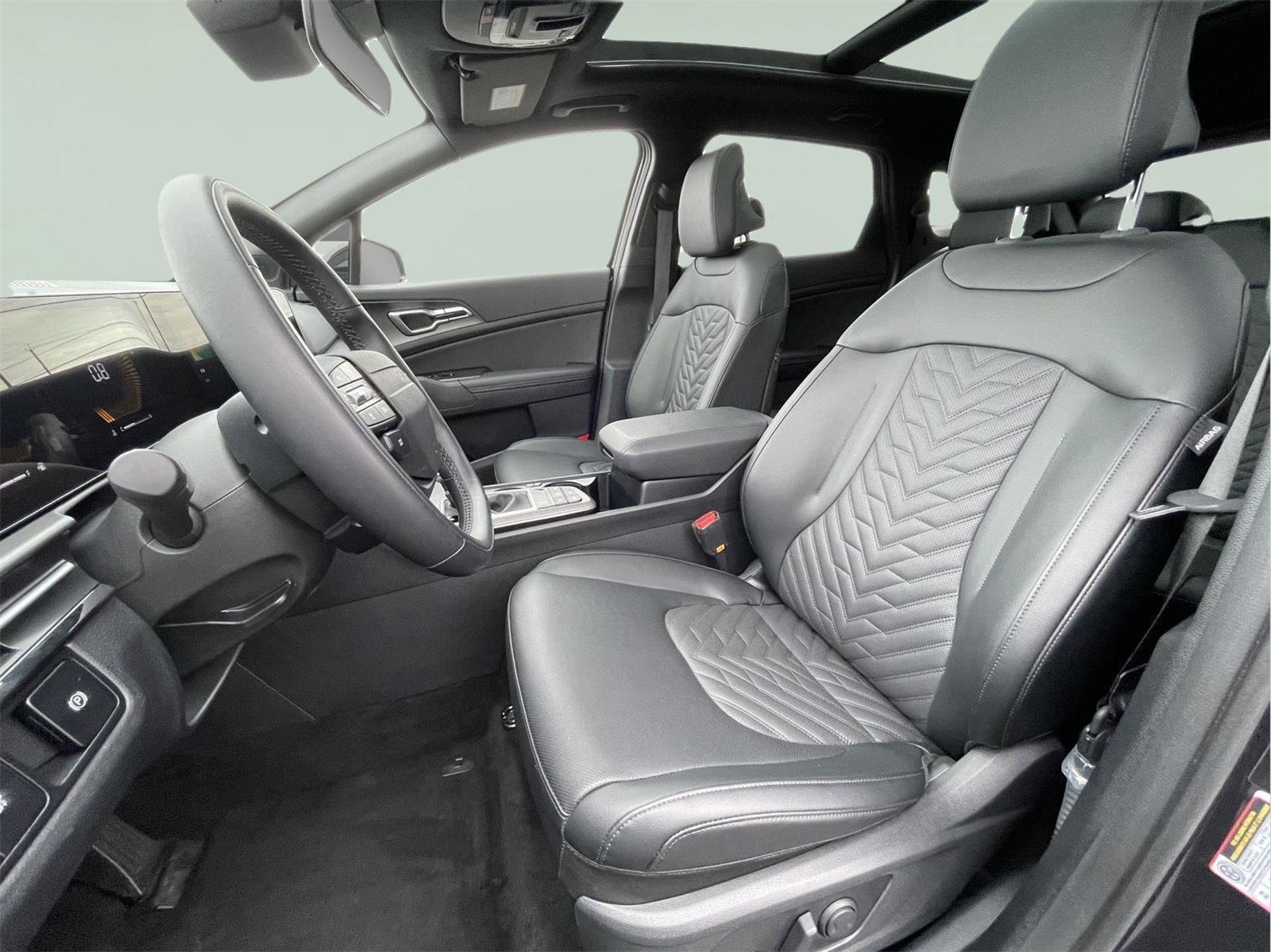 Used 2026 Kia Sportage X-Line w/ X-Line Premium Package AWD/4WD image 24