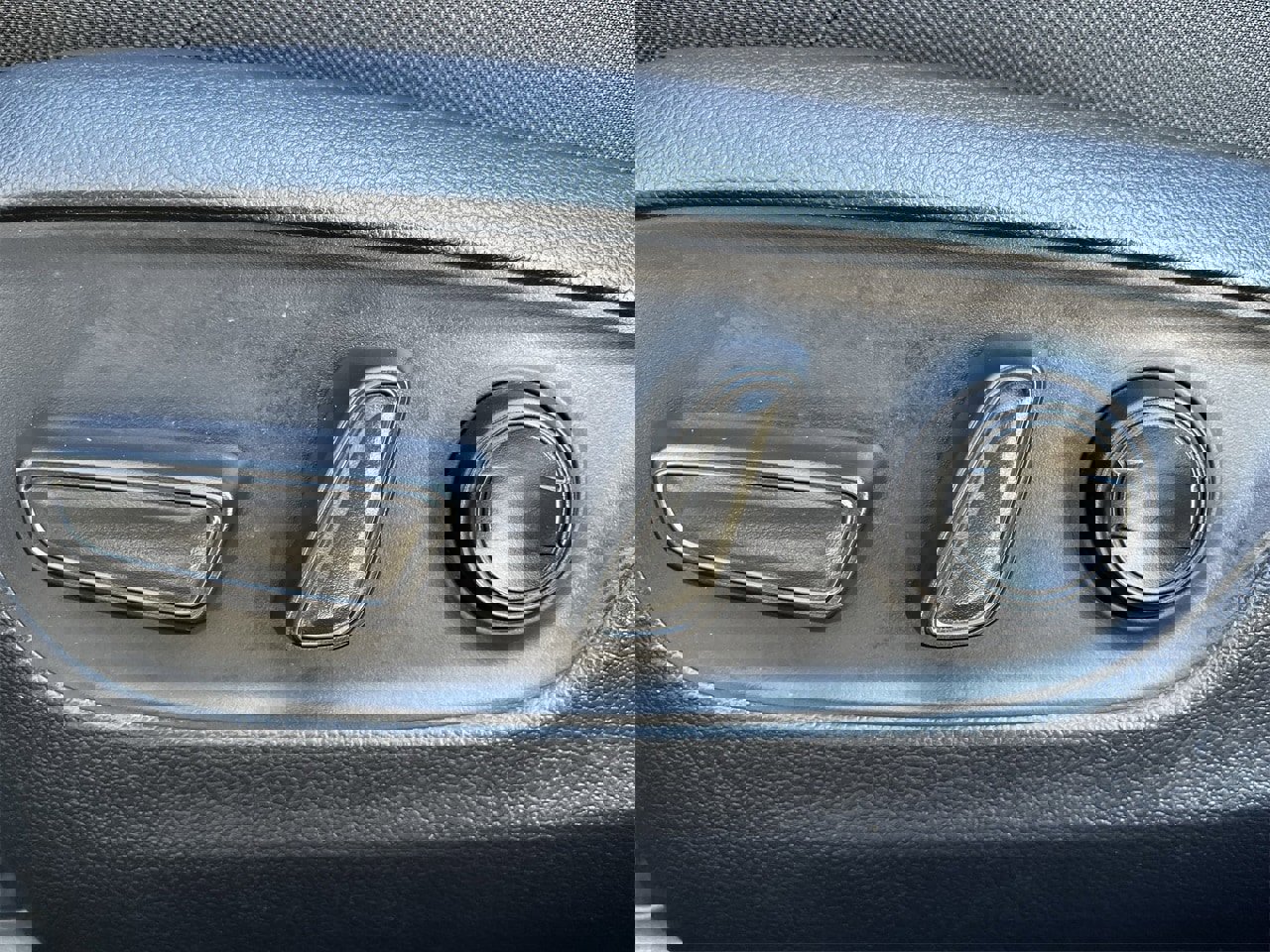 Used 2021 Toyota Venza LE image 23