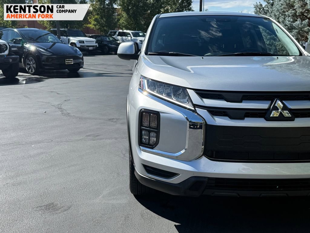 Used 2025 Mitsubishi Outlander Sport ES image 11