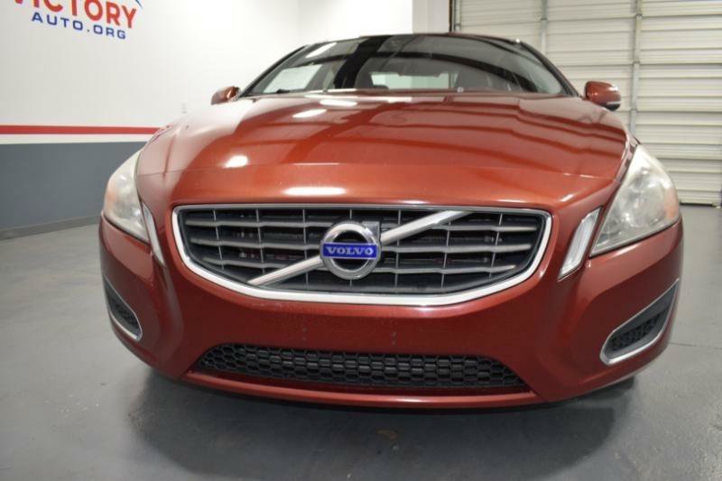 Used 2012 Volvo S60 T5 FWD image 2
