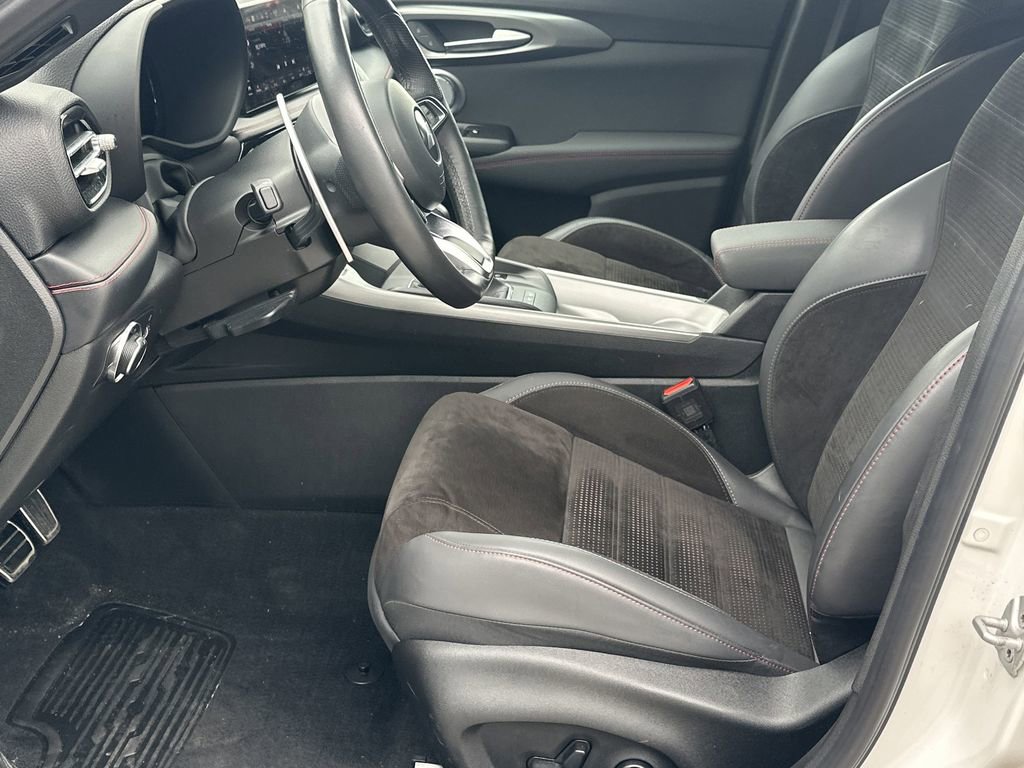 Used 2025 Dodge Hornet GT Plus w/ GT Plus Package image 9