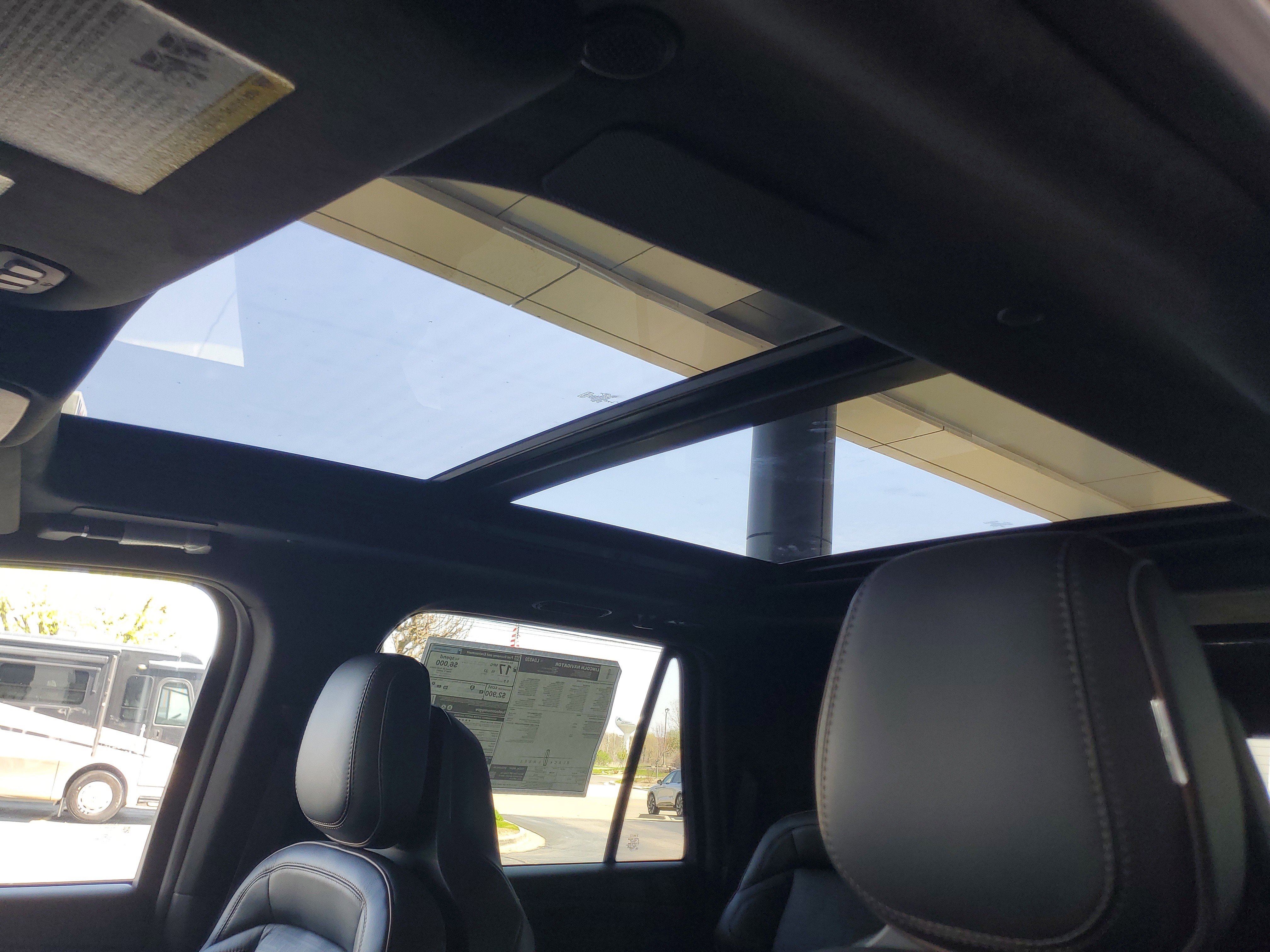 New 2026 Lincoln Navigator L Black Label AWD/4WD image 11