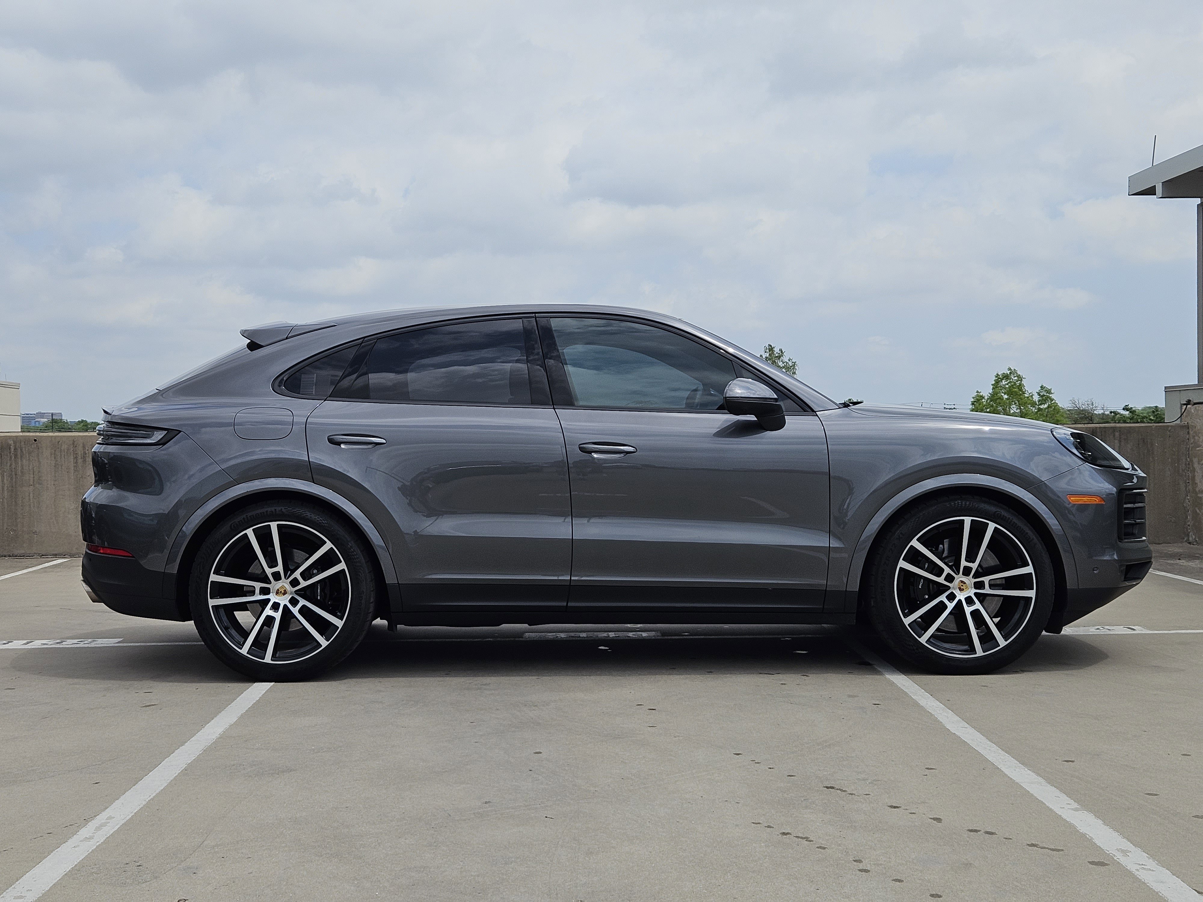 Certified 2024 Porsche Cayenne S image 9