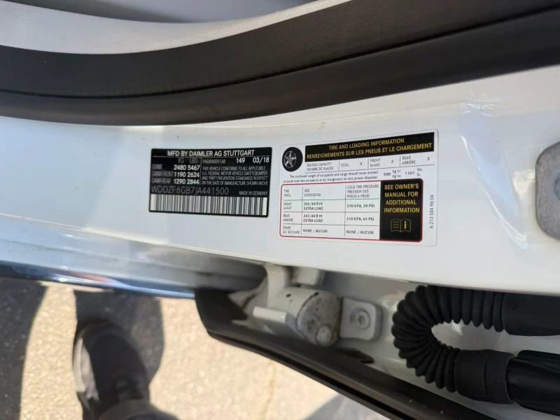 Used 2018 Mercedes-Benz E 400 4MATIC Sedan image 35