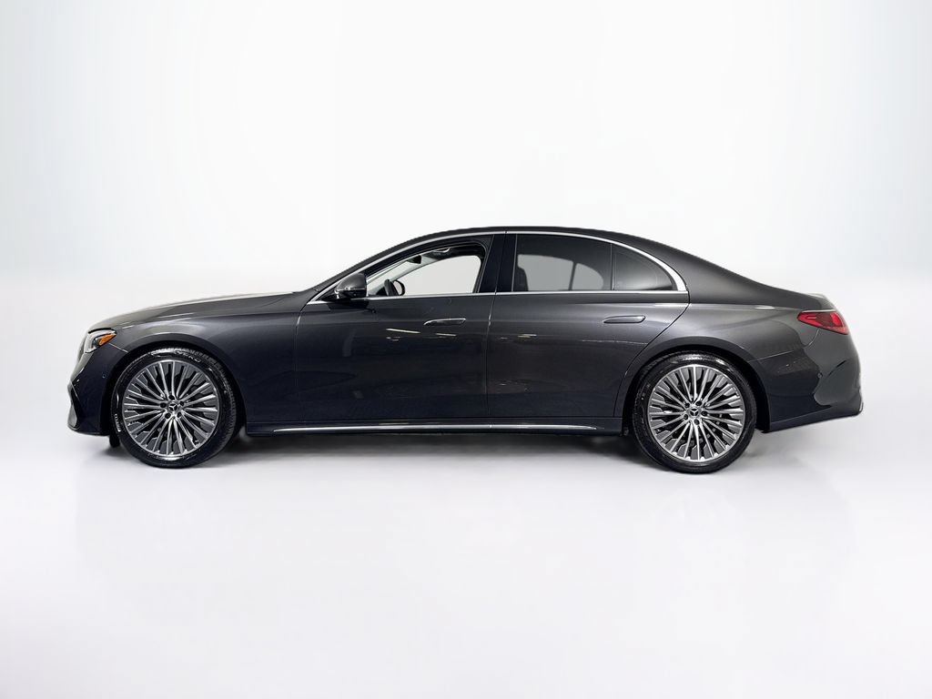 Used 2025 Mercedes-Benz E 350 Sedan image 2