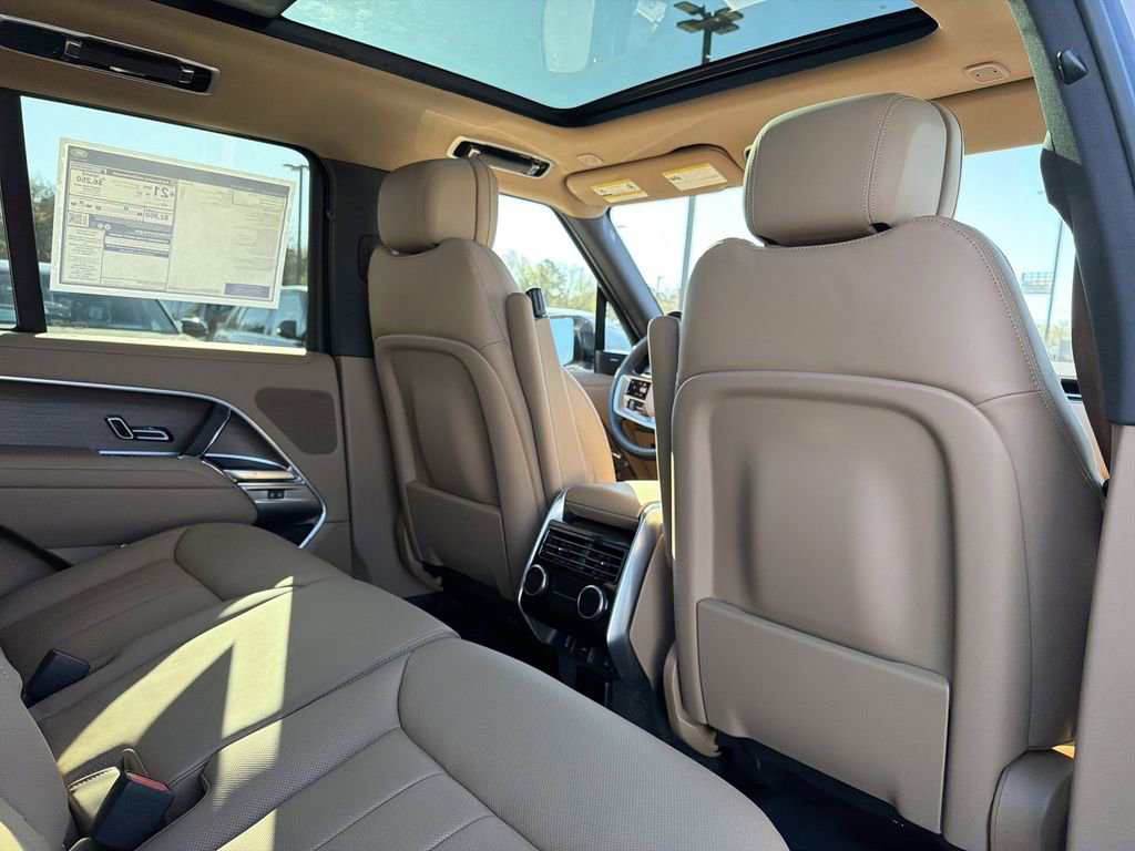 New 2026 Land Rover Range Rover SE image 15
