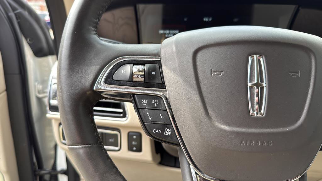 Used 2021 Lincoln Navigator Reserve AWD/4WD image 28