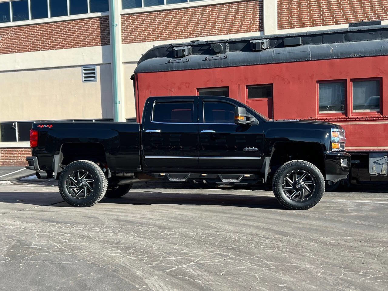 Used 2018 Chevrolet Silverado 2500 High Country w/ Duramax Plus Package image 51