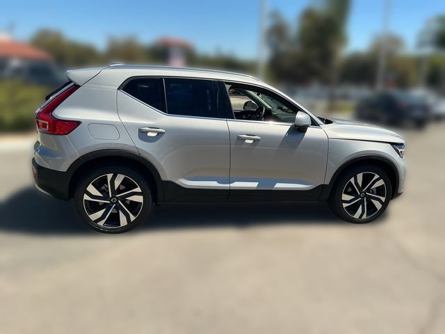 Used 2023 Volvo XC40 B5 Ultimate w/ Protection Package Premier AWD/4WD image 6