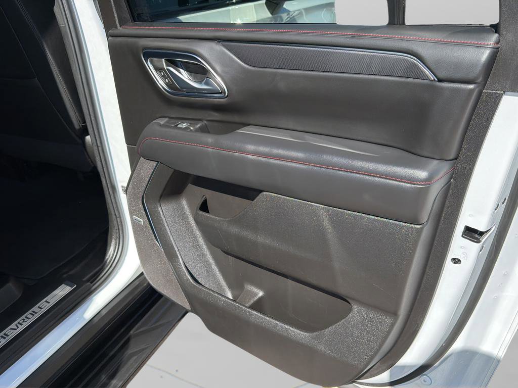 Used 2024 Chevrolet Suburban RST image 12