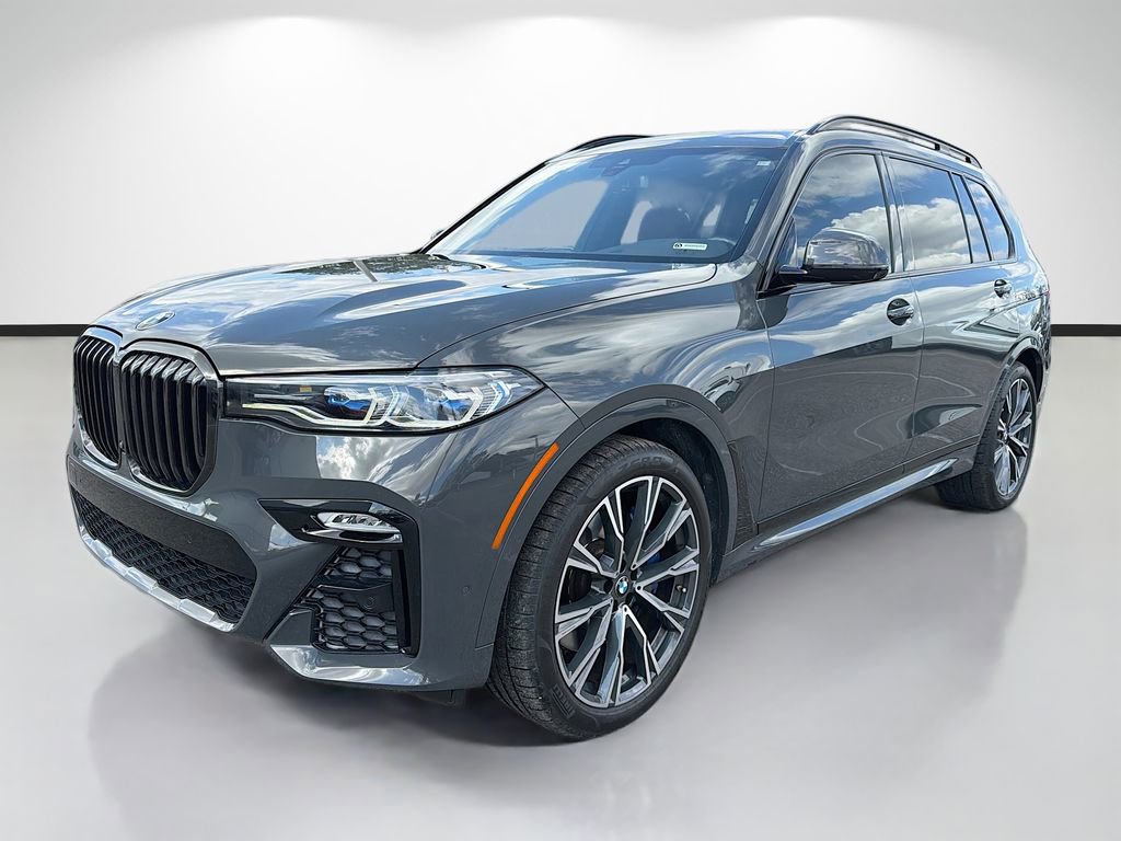 Used 2022 BMW X7 M50i w/ Executive Package image 7