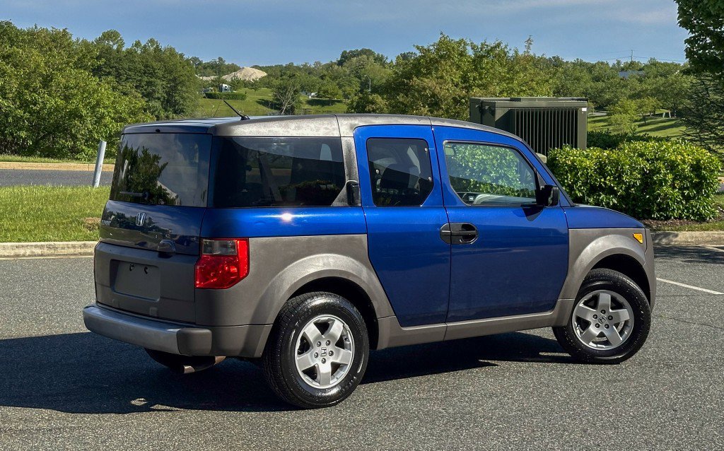 Used 2003 Honda Element EX image 10