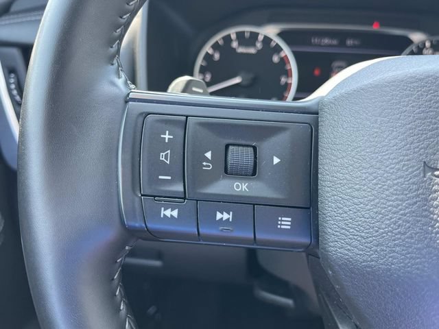 Used 2025 Nissan Rogue SV AWD/4WD image 30