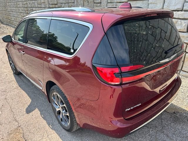 Certified 2021 Chrysler Pacifica Limited w/ Premium & Safety Sphere Group AWD/4WD image 4