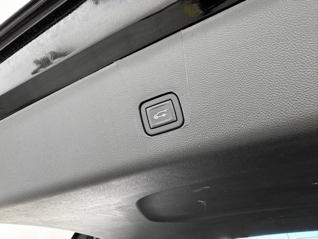 Certified 2023 Chevrolet Traverse RS w/ LPO, Floor Liner Package image 43