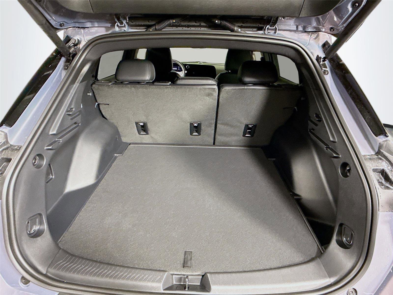 Used 2026 Chevrolet Equinox EV LT image 18