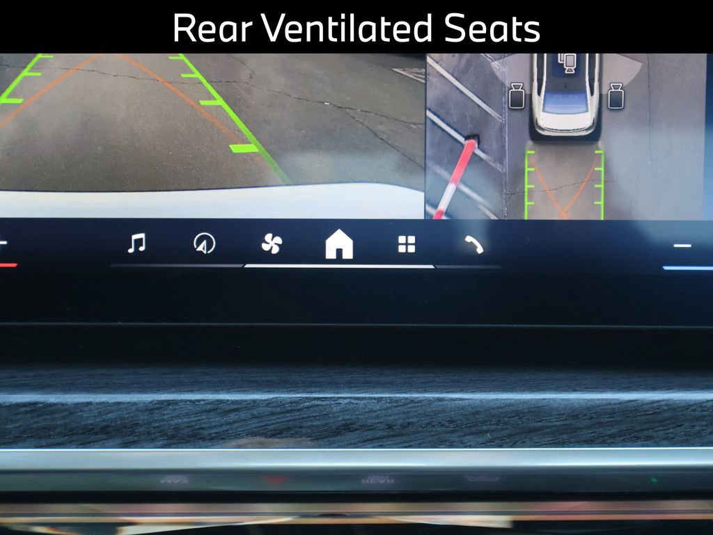 Certified 2025 BMW 760i xDrive image 32