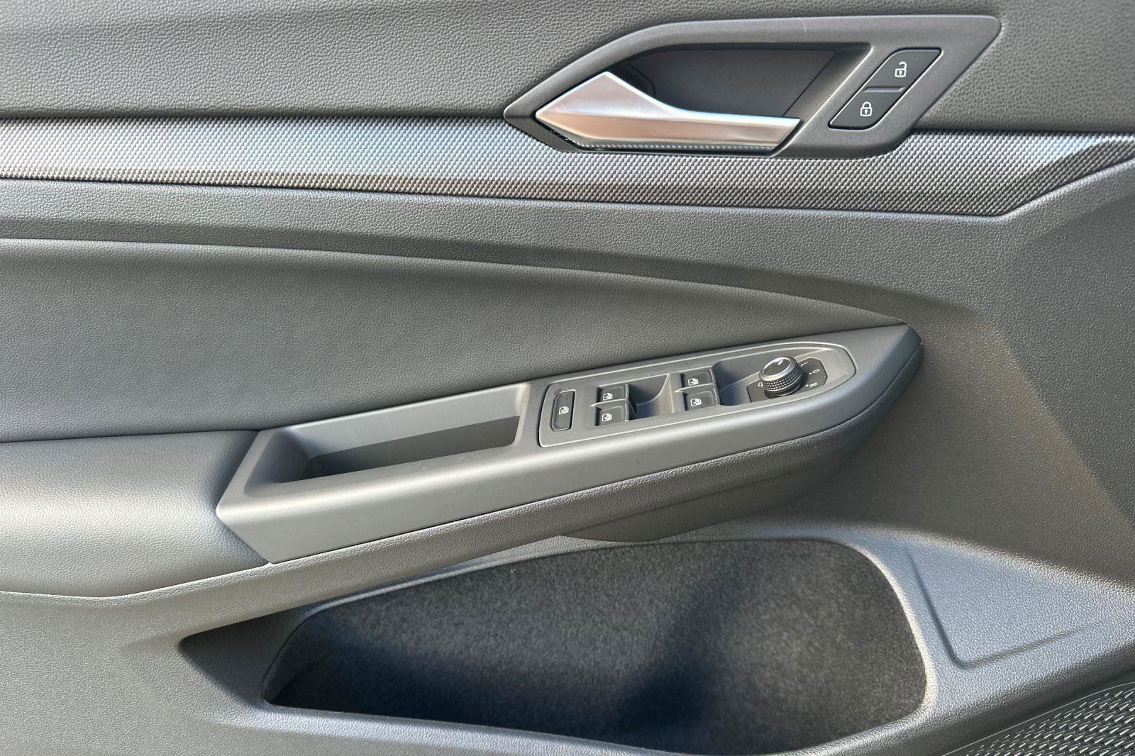 New 2026 Volkswagen GTI SE image 10