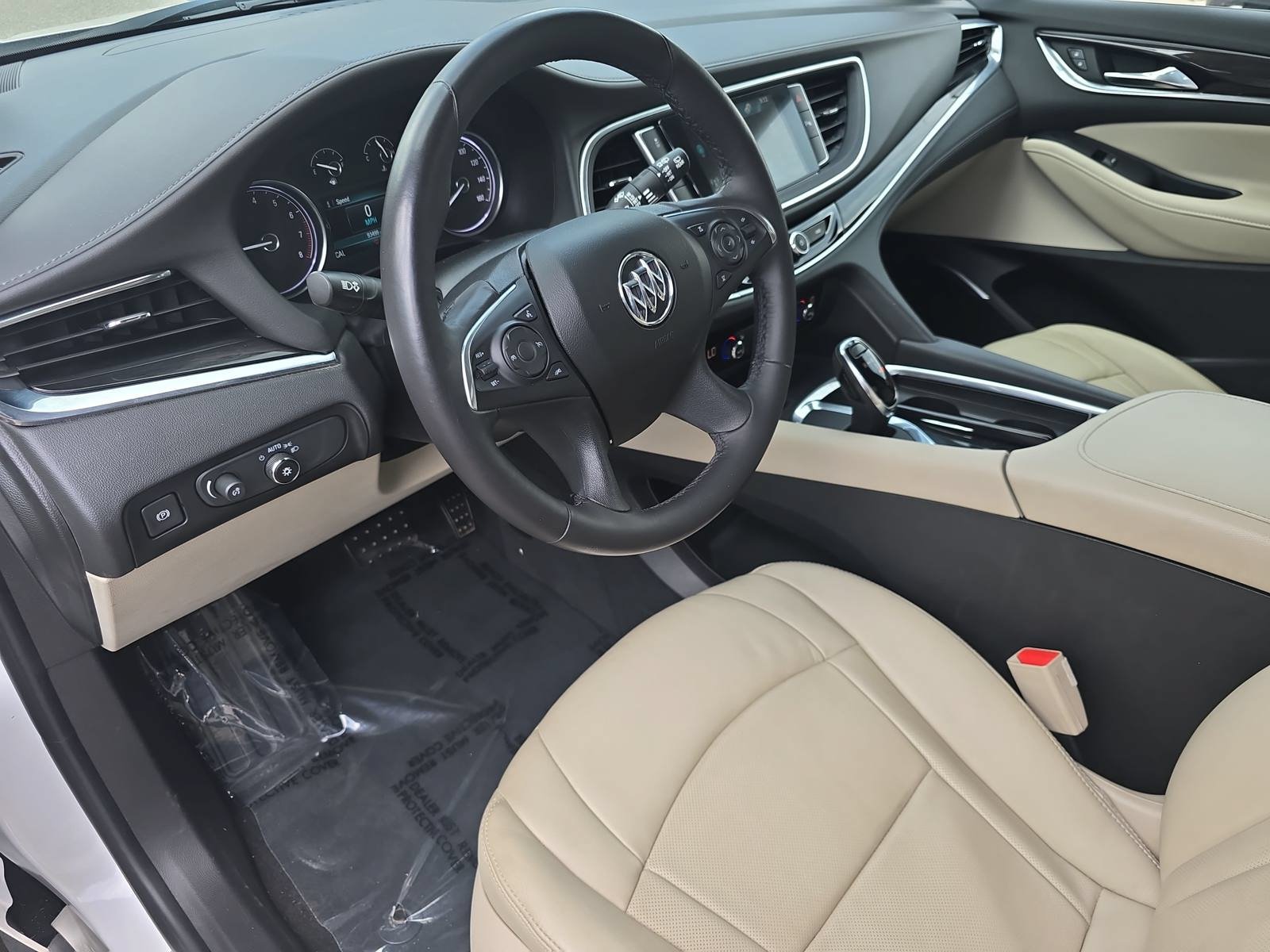 Used 2019 Buick Enclave Essence FWD image 17