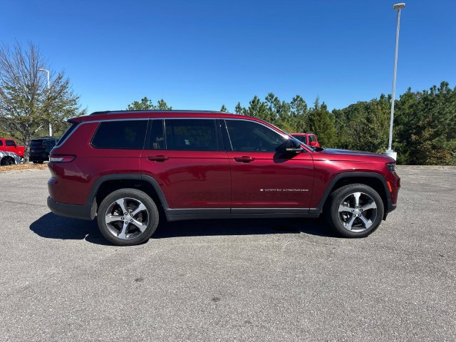 Used 2023 Jeep Grand Cherokee L Limited w/ Luxury Tech Group II AWD/4WD image 3