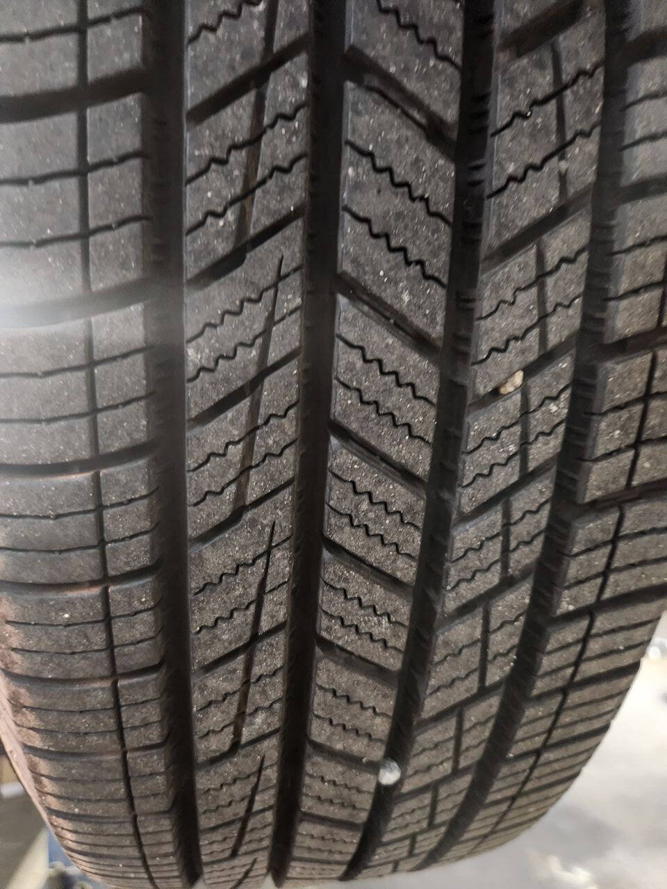 Used 2019 Dodge Grand Caravan SE w/ UConnect Hands-Free Group FWD image 5