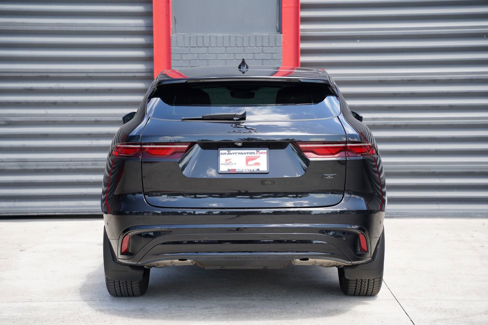 Used 2026 Jaguar F-PACE R-Dynamic S image 9