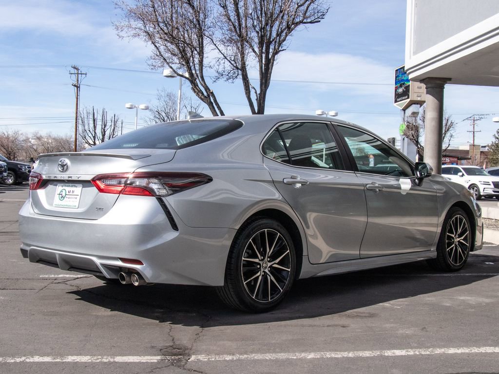 Used 2023 Toyota Camry SE FWD image 7