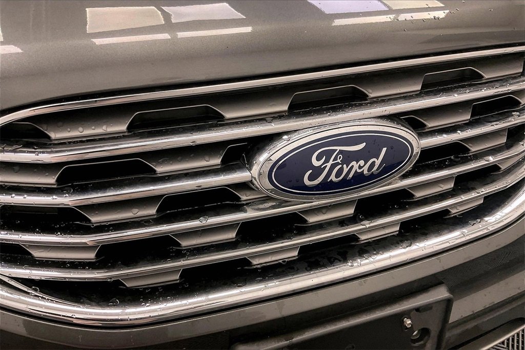 Used 2019 Ford Edge SEL w/ Equipment Group 201A image 24