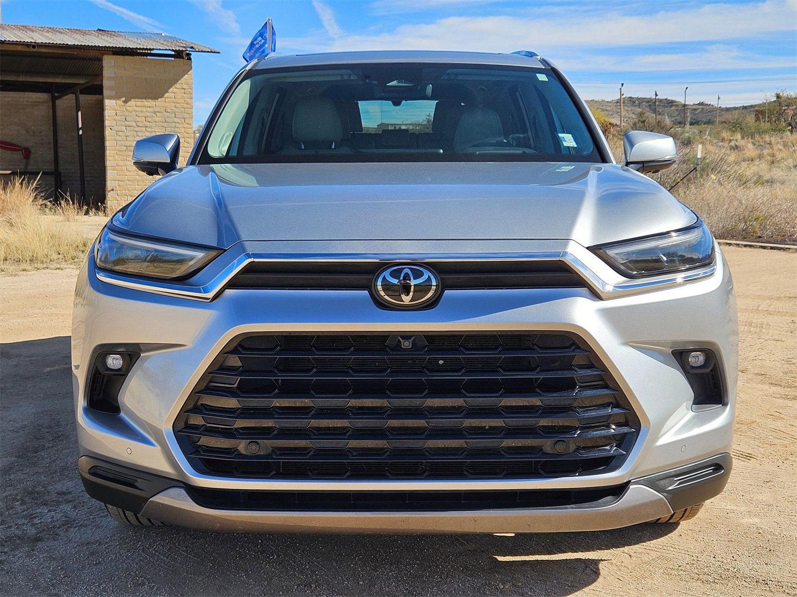 Used 2024 Toyota Grand Highlander Platinum image 2