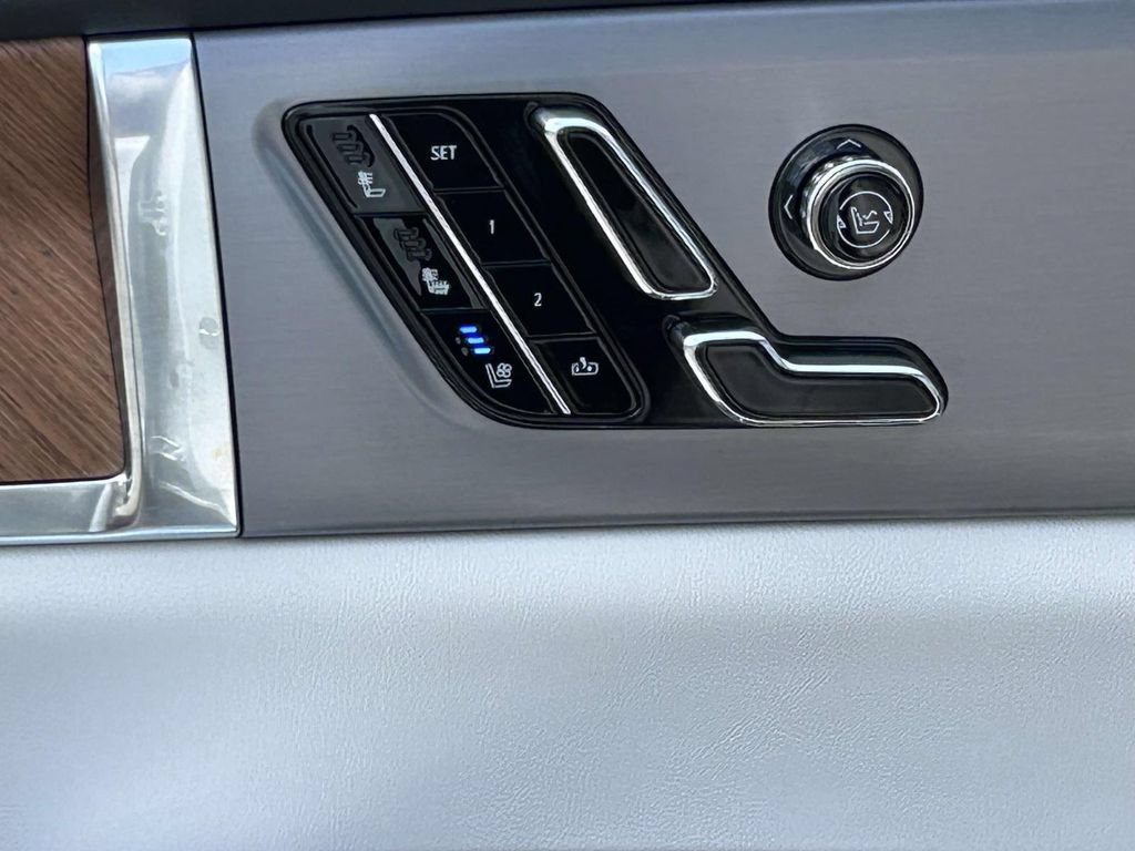 New 2027 Cadillac Vistiq Luxury AWD/4WD image 17