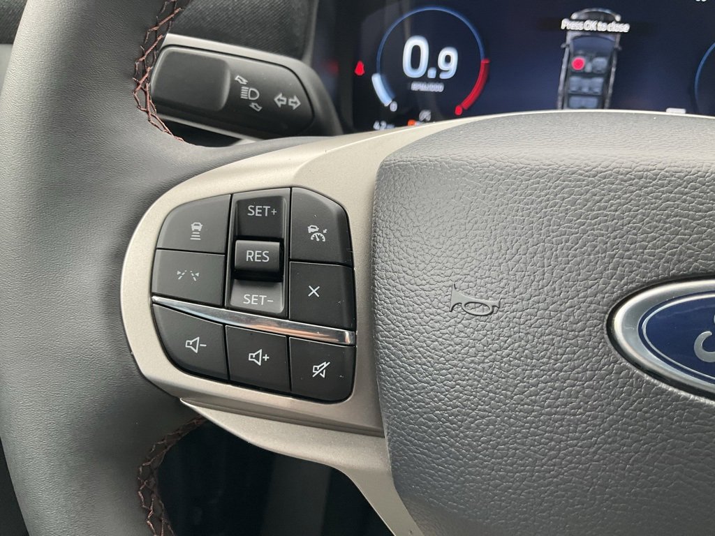 New 2026 Ford Explorer Active image 5