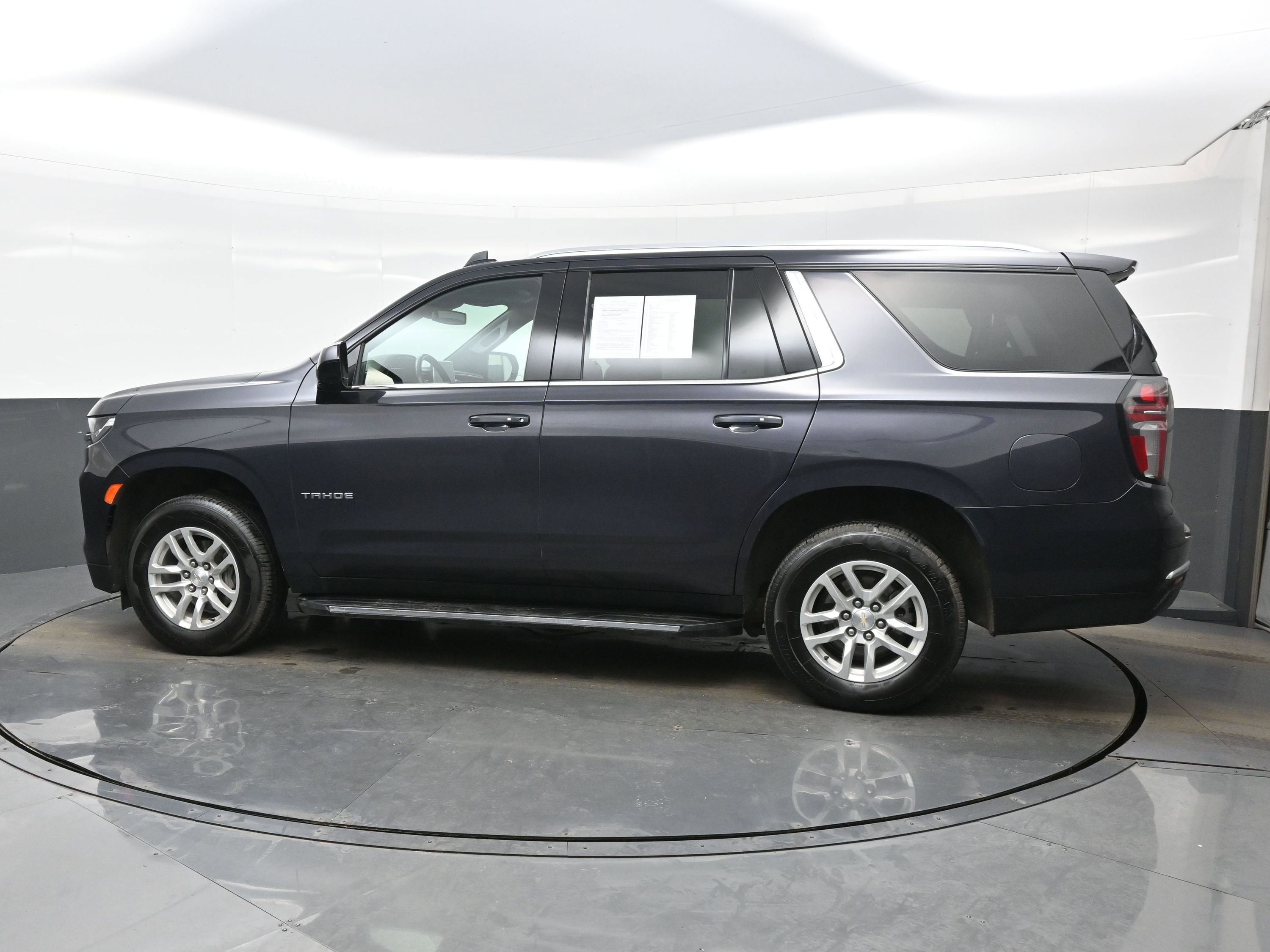 Used 2023 Chevrolet Tahoe LT AWD/4WD image 3