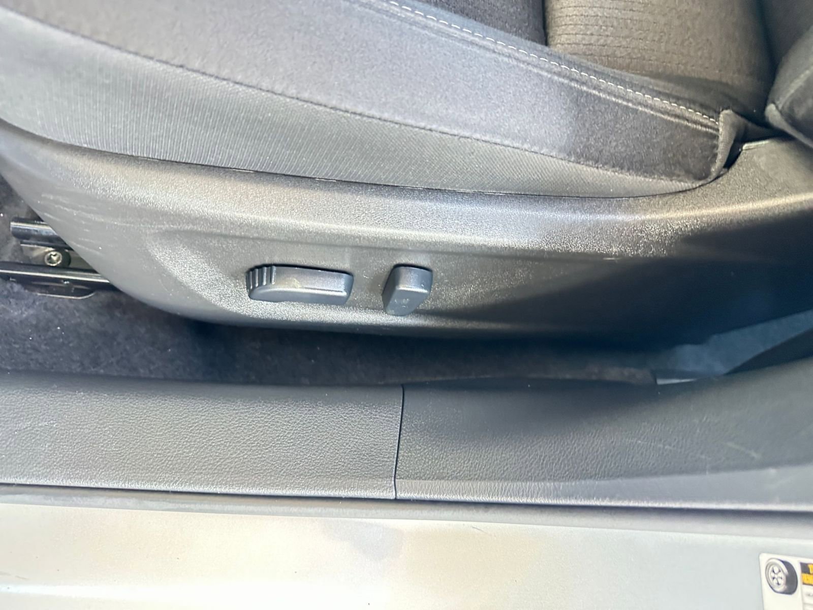 Used 2024 Nissan Altima 2.5 SV image 23